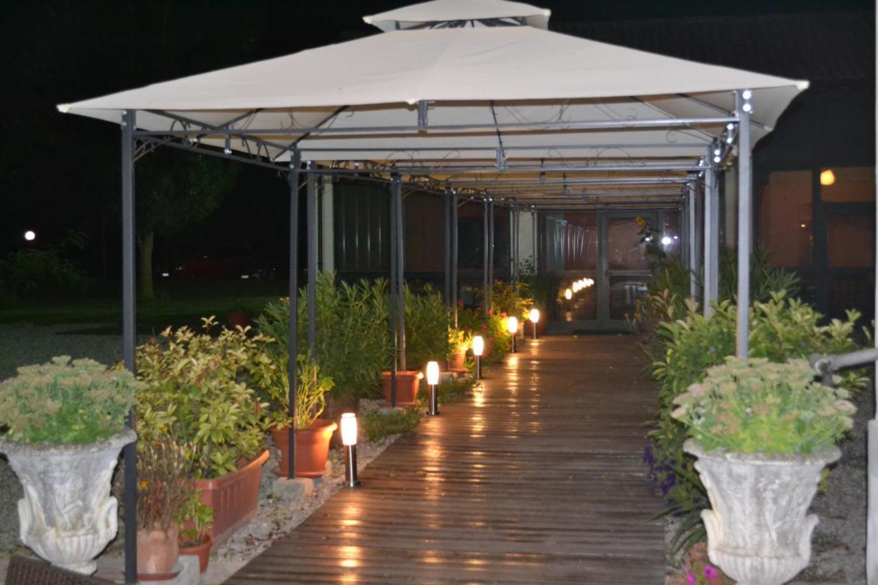 Hotel Riviera Ristorante La Briciola Novellara Esterno foto