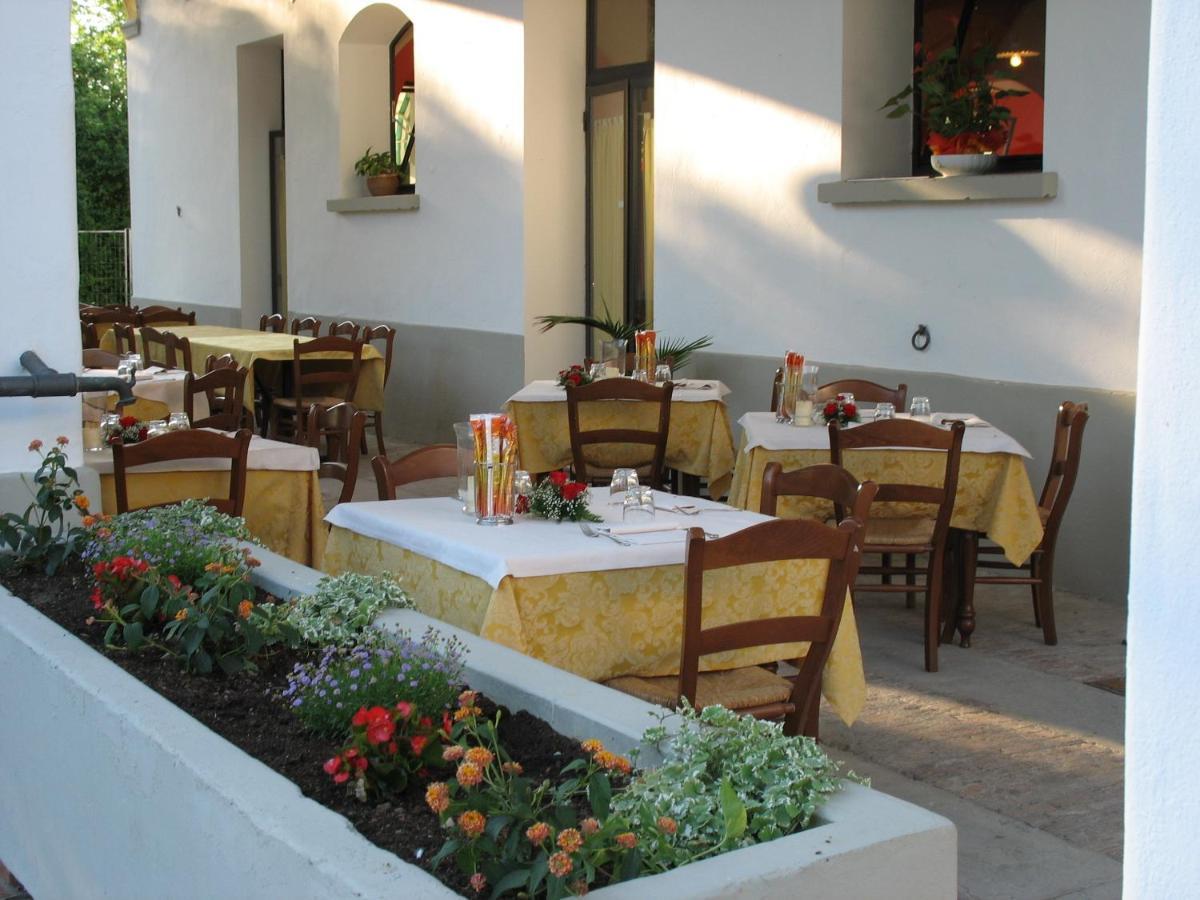Hotel Riviera Ristorante La Briciola Novellara Esterno foto
